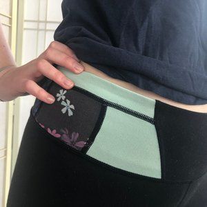 lululemon athletica Pants - OG lulus! Reversible high quality yoga leggings lululemon athletica Pants - OG lulus! Reversible high quality yoga leggings